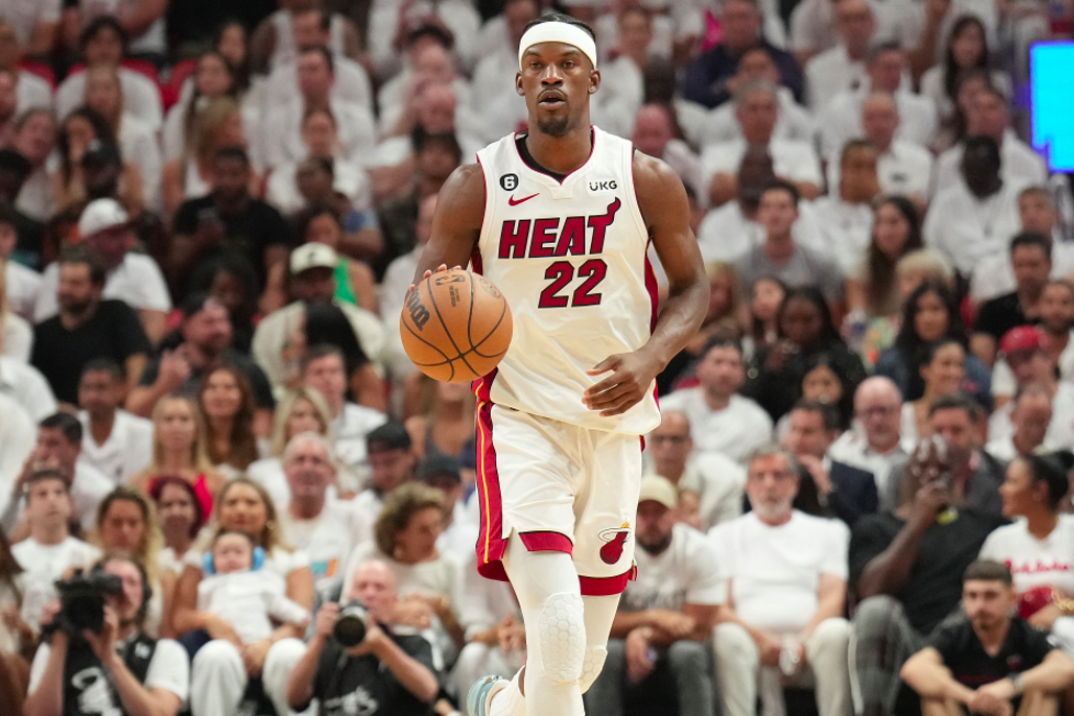 拉基蒂奇：梅西是一个沉默的领袖，他是可以改变比赛的人（拉基蒂奇：沉默的梅西，是能改写比赛走势的领袖）