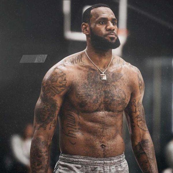 每体：巴萨已提交诺坎普第二阶段审批文件，有望对阵毕包回归（每体：巴萨提交诺坎普二期审批，或赶在对阵毕尔巴鄂时重返主场）