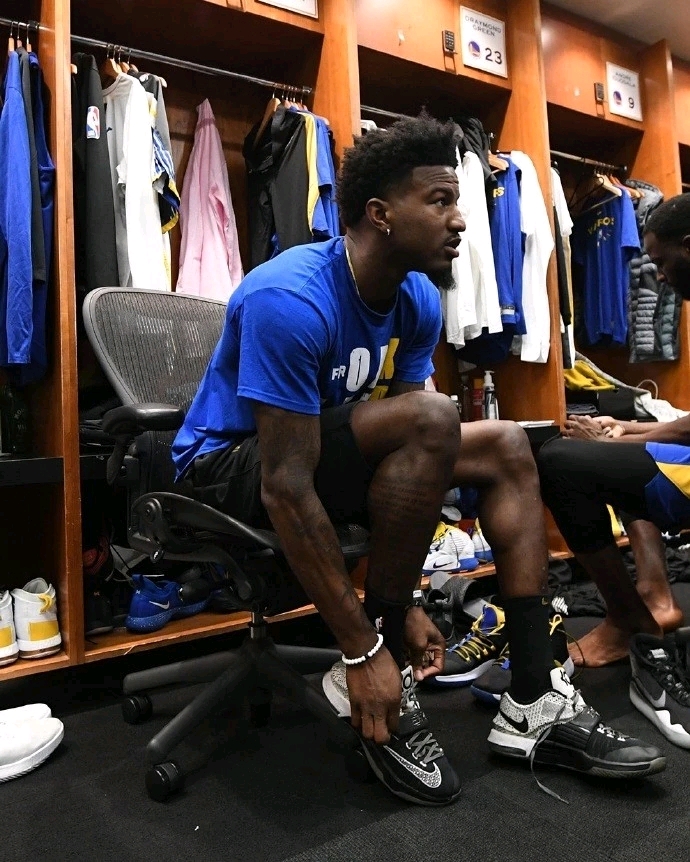 法尔克：若温哥华白浪夺冠穆勒将获30万欧，奖金和在拜仁一样（法尔克：温哥华白浪若登顶，穆勒将拿30万欧奖金，与在拜仁相同）